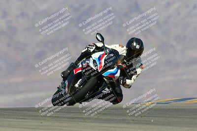 media/Feb-12-2022-SoCal Trackdays (Sat) [[3b21b94a56]]/Turn 9 Set 2 (1140am)/